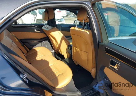 2012 Mercedes-Benz E 350 z USA, uszkodzony, nr VIN WDDHF5KB8CA645044